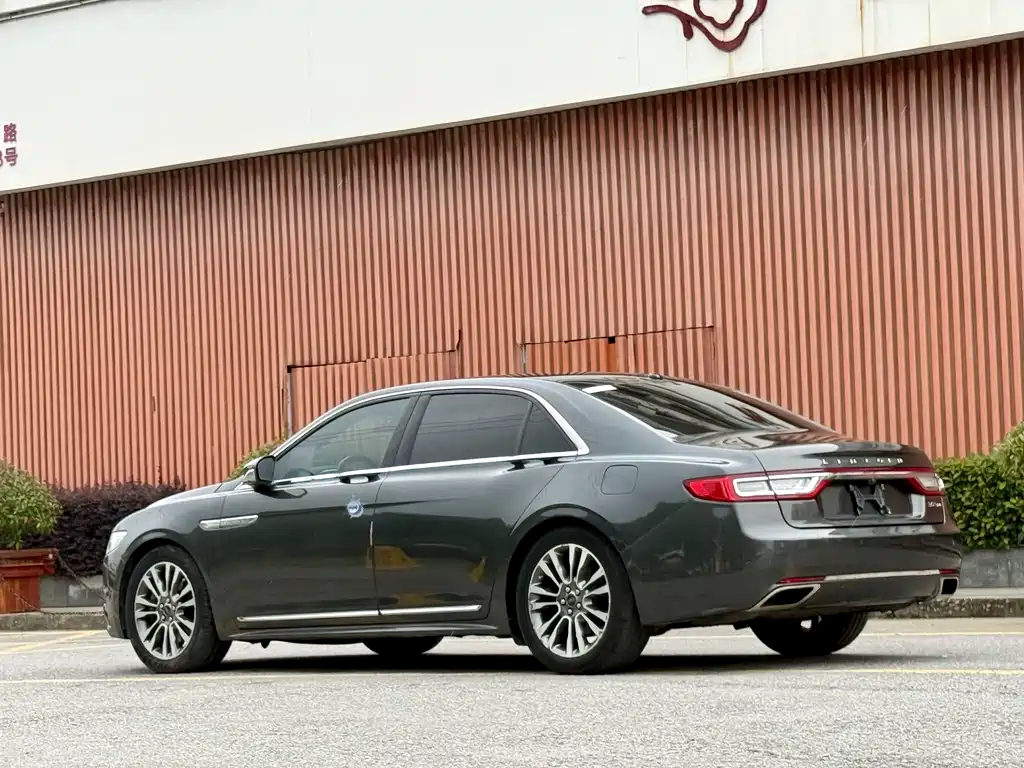 Lincoln Continental 3.0 T 4 WD Honor Shine