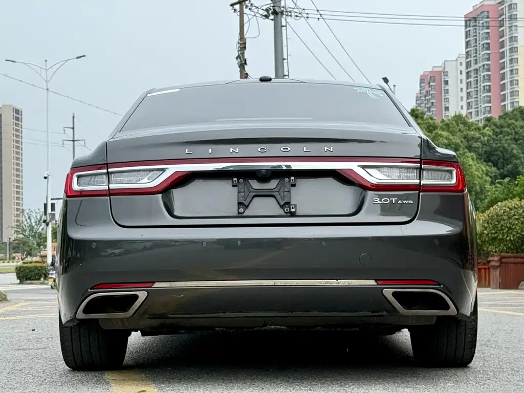 Lincoln Continental 3.0 T 4 WD Honor Shine