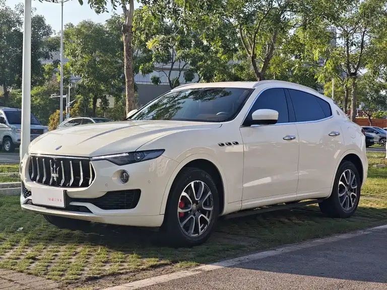 Maserati Levante 3.0 T Standard