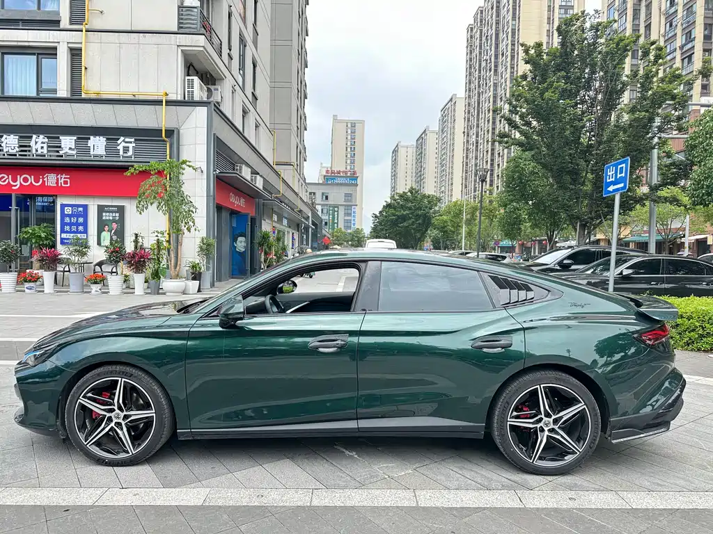 MG7 2.0 T Auto Trophy+ Turbo Dazzling