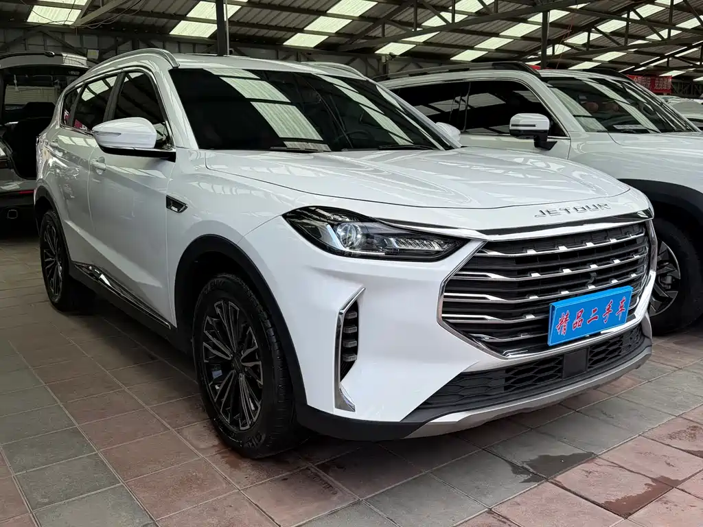 Jetour X70 PLUS Facelift 1.5 T DCT Mountain PRO 5-seat
