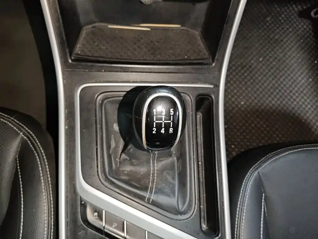 Vision X6 1.8 L Manual 4 G Connected Luxury