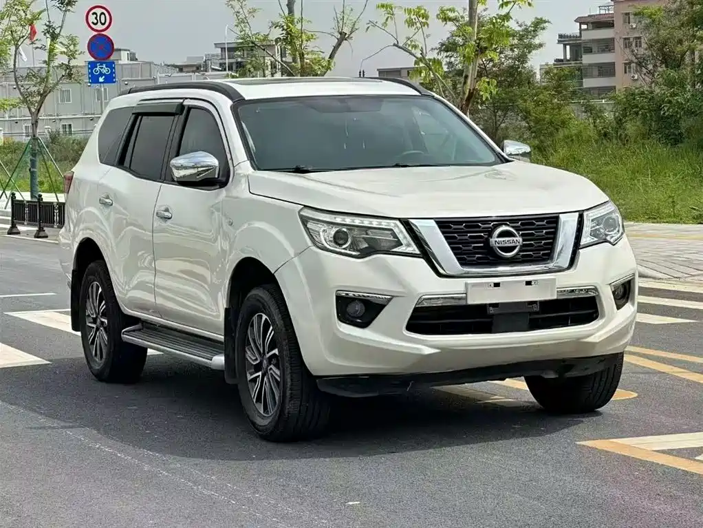 Terra 2.5 L Auto 2 WD Luxury