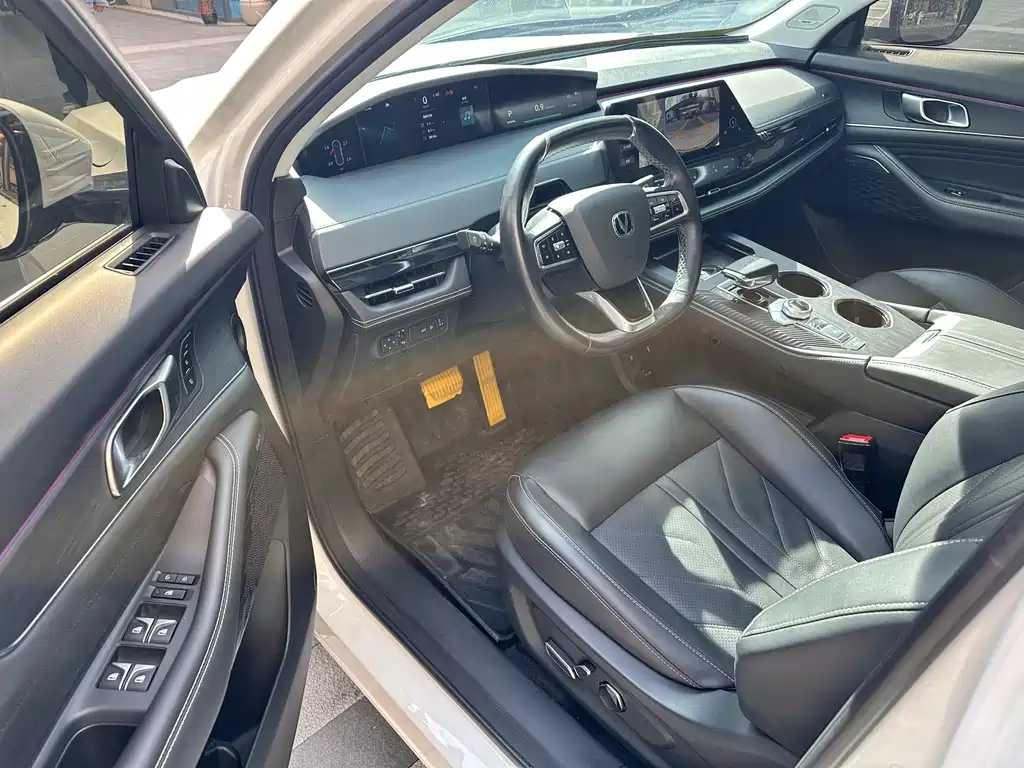 Changan UNI-K 2.0 T 2 WD Joy