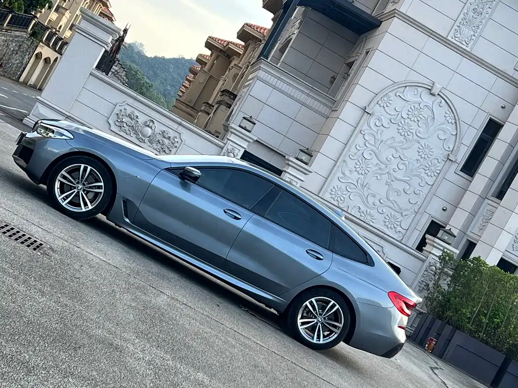 BMW 6 Series GT 630 i M Sport Package