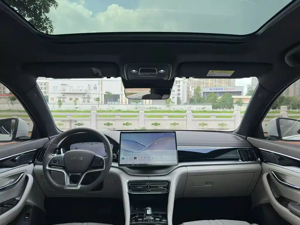 Song PLUS NEV DM-i 160 KM Flagship