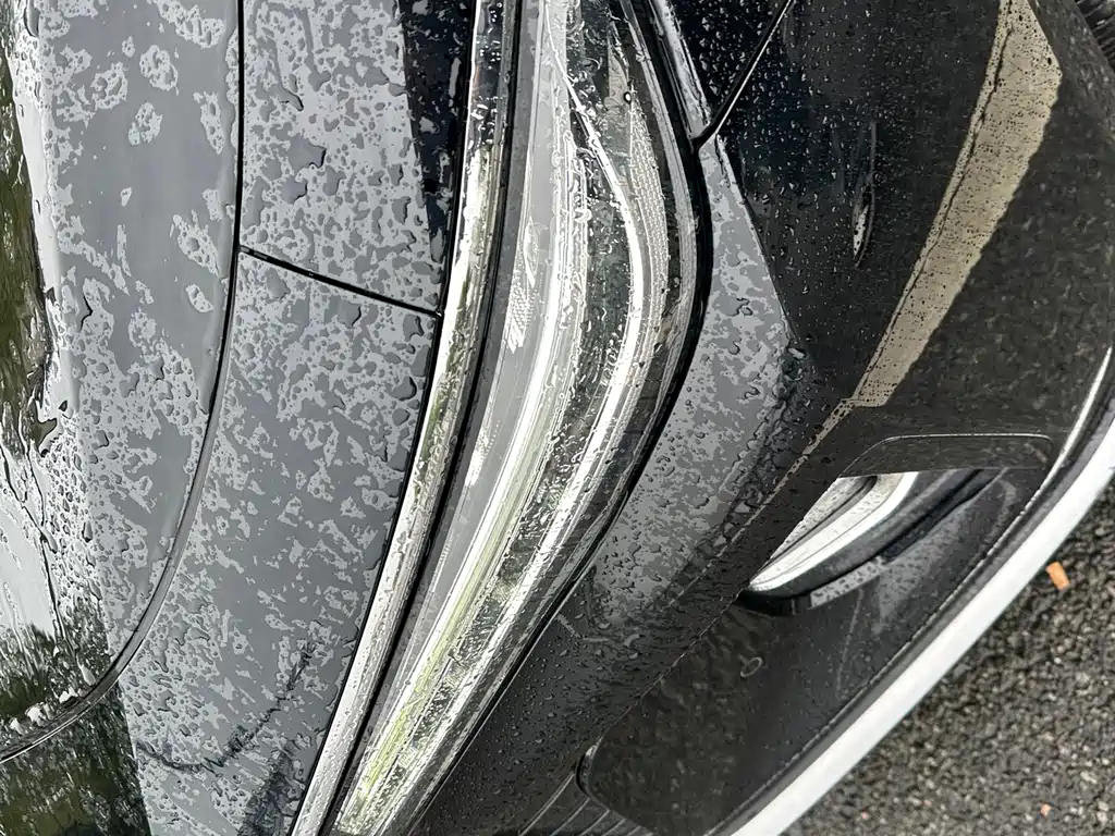 Hongqi H5 2.0 T Auto Connected Flagship Enjoyment