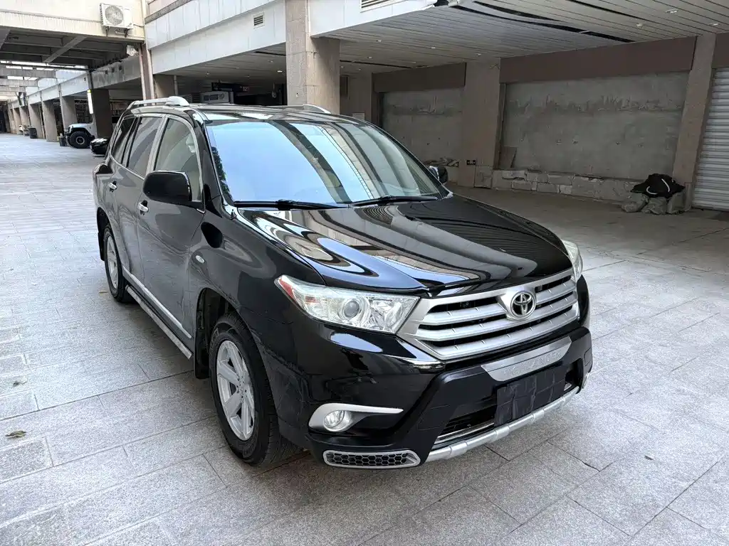 Highlander 2.7 L 2 WD 5-seat Elite