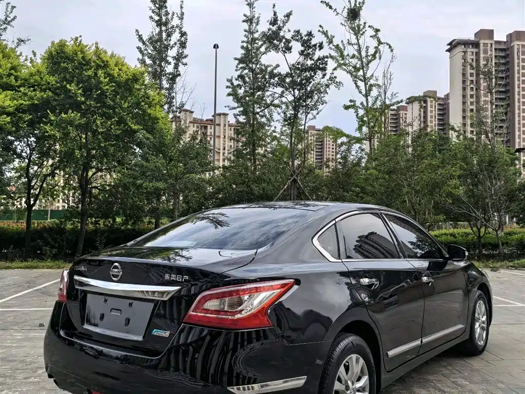 Teana 2.0 L XL Comfort