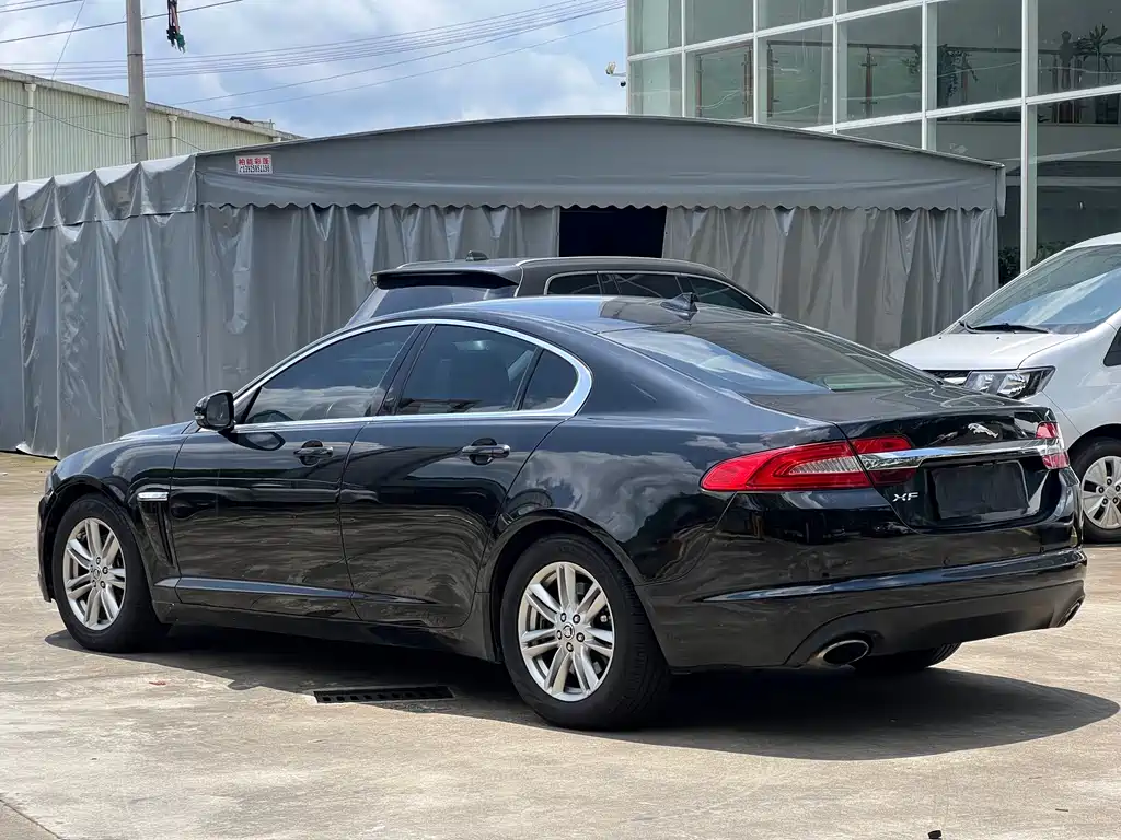 Jaguar XF XF 2.0 T Elegance