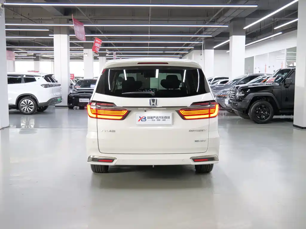 Odyssey 2.0 L e:HEV Sharp· Shine Enjoyment