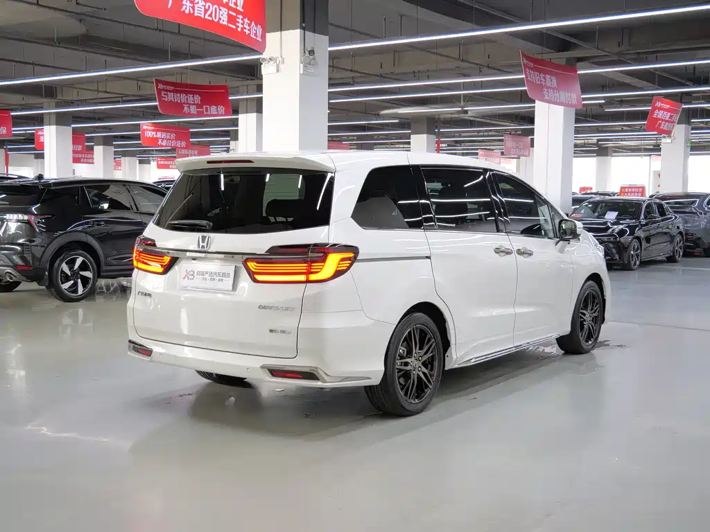 Odyssey 2.0 L e:HEV Sharp· Shine Enjoyment
