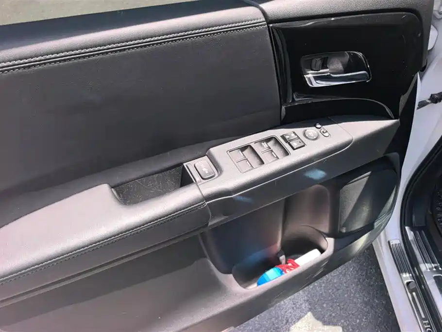 Elysion 2.0 L Hybrid Luxury