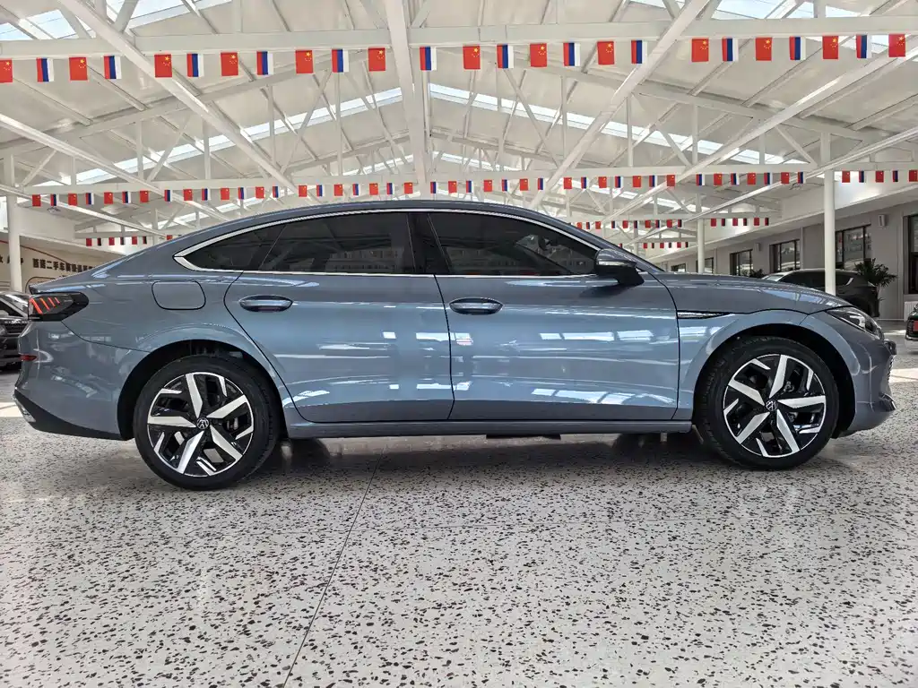 Lamando Lamando L 280 TSI DSG Spicy Cool