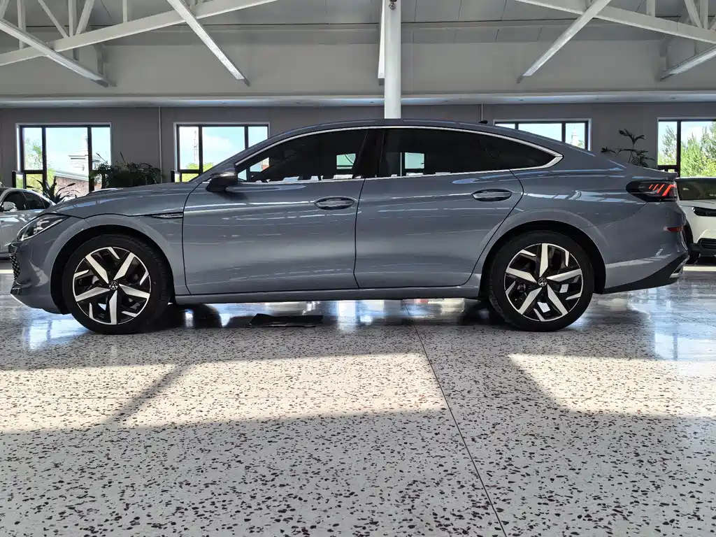 Lamando Lamando L 280 TSI DSG Spicy Cool