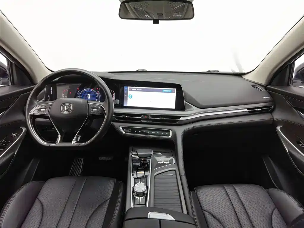 Changan CS75 PLUS 1.5 T Auto Distinguished