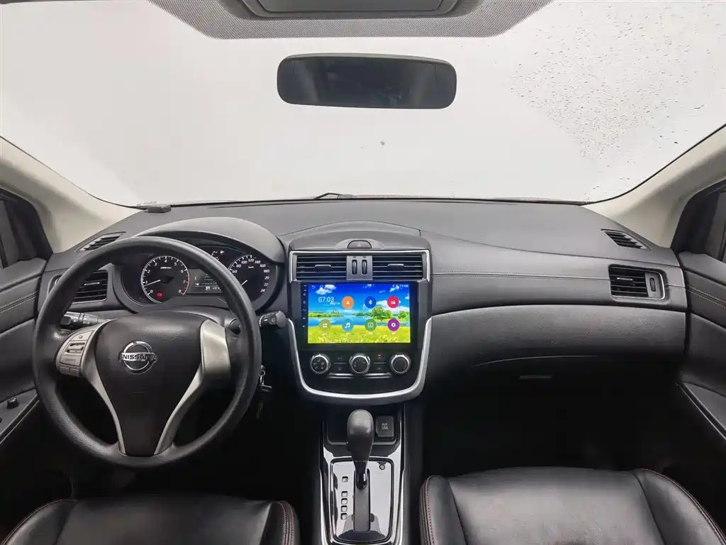 Tiida 1.6 L CVT Cool Motion