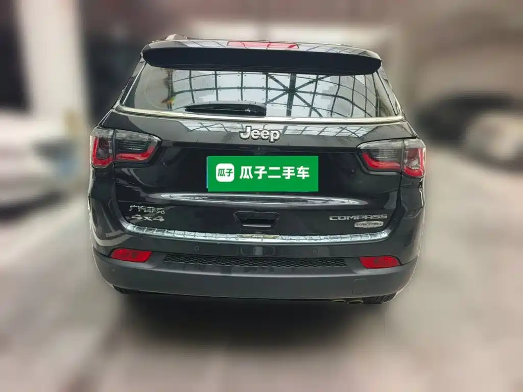 Compass 220 T Auto Home Enjoyment 4 WD