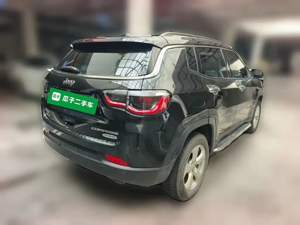 Compass 220 T Auto Home Enjoyment 4 WD