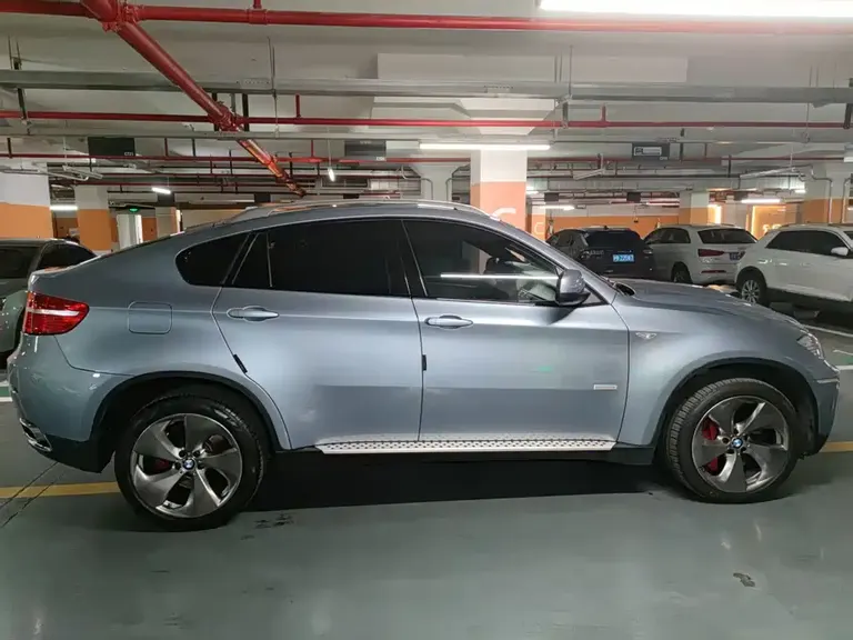 BMW X6 宝马X6 2010款 4.4 T 混合动力版