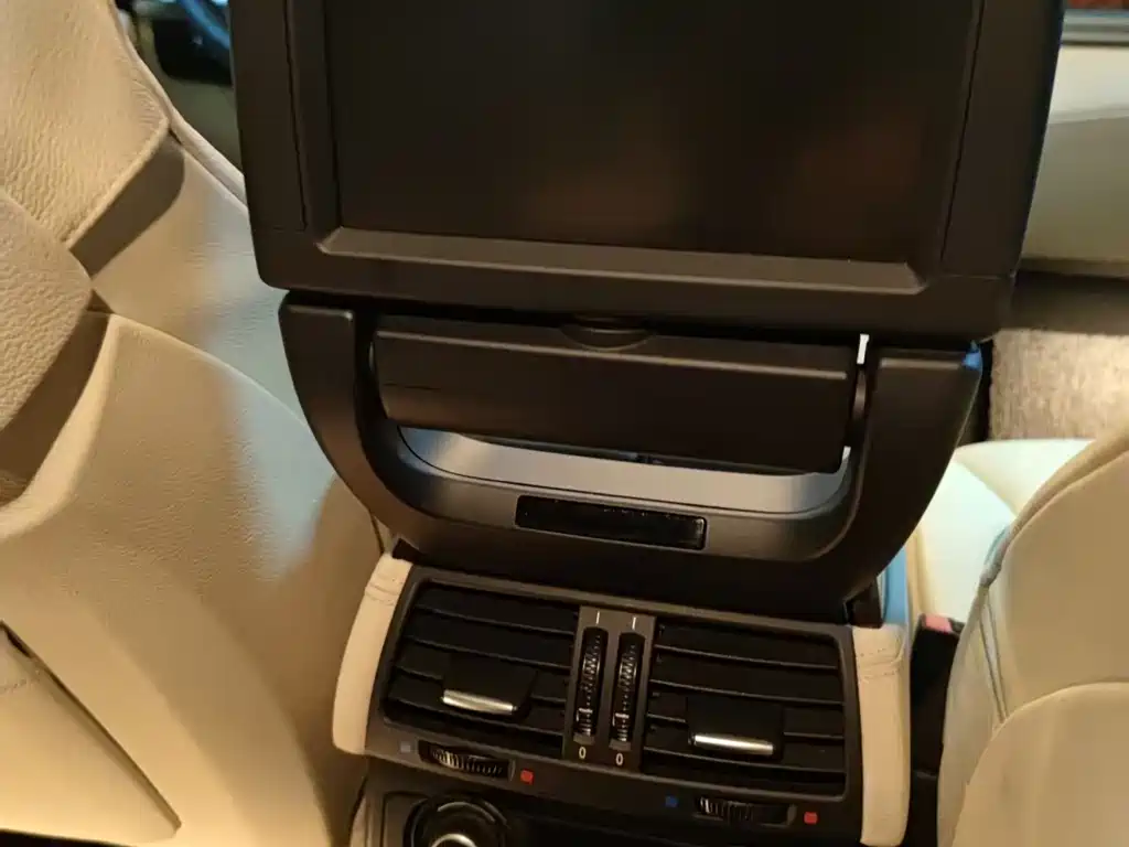BMW X6 宝马X6 2010款 4.4 T 混合动力版