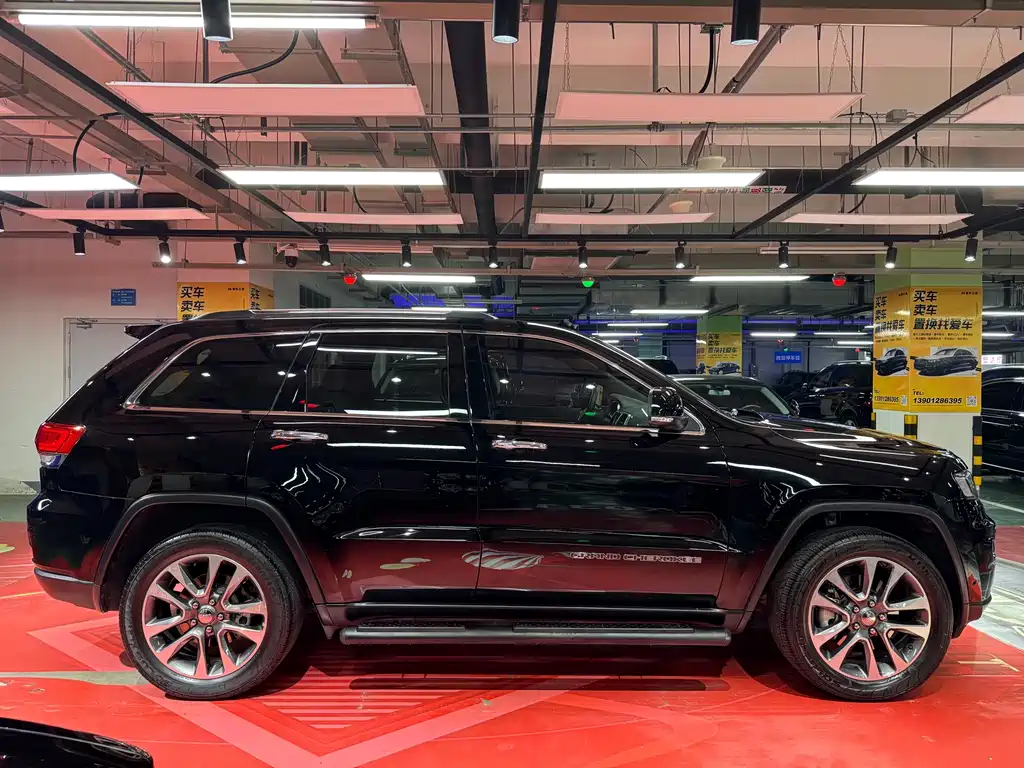 Grand Cherokee (Import) 大切诺基进口 2019款 3.6 L 精英导航版