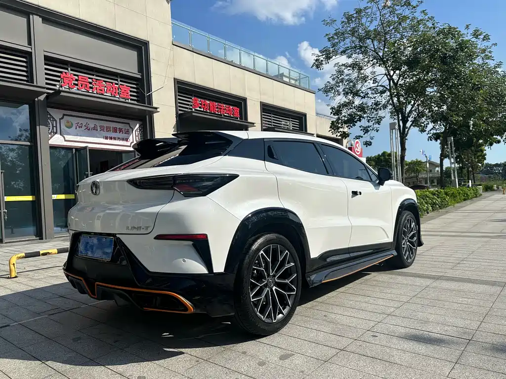 Changan UNI-T 1.5 T Sport Distinguished