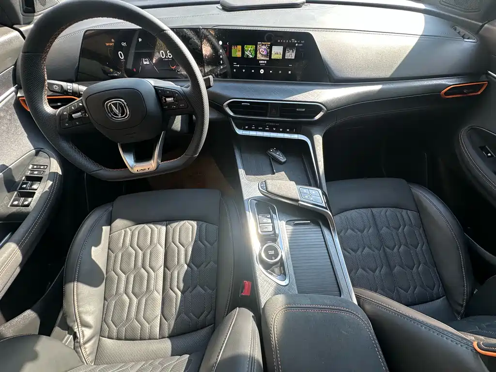 Changan UNI-T 1.5 T Sport Distinguished