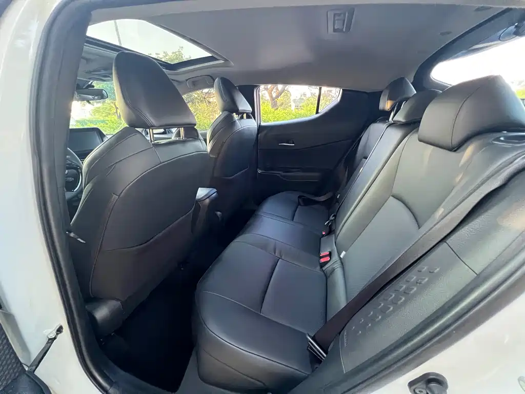 Toyota C-HR 2.0 L Luxury