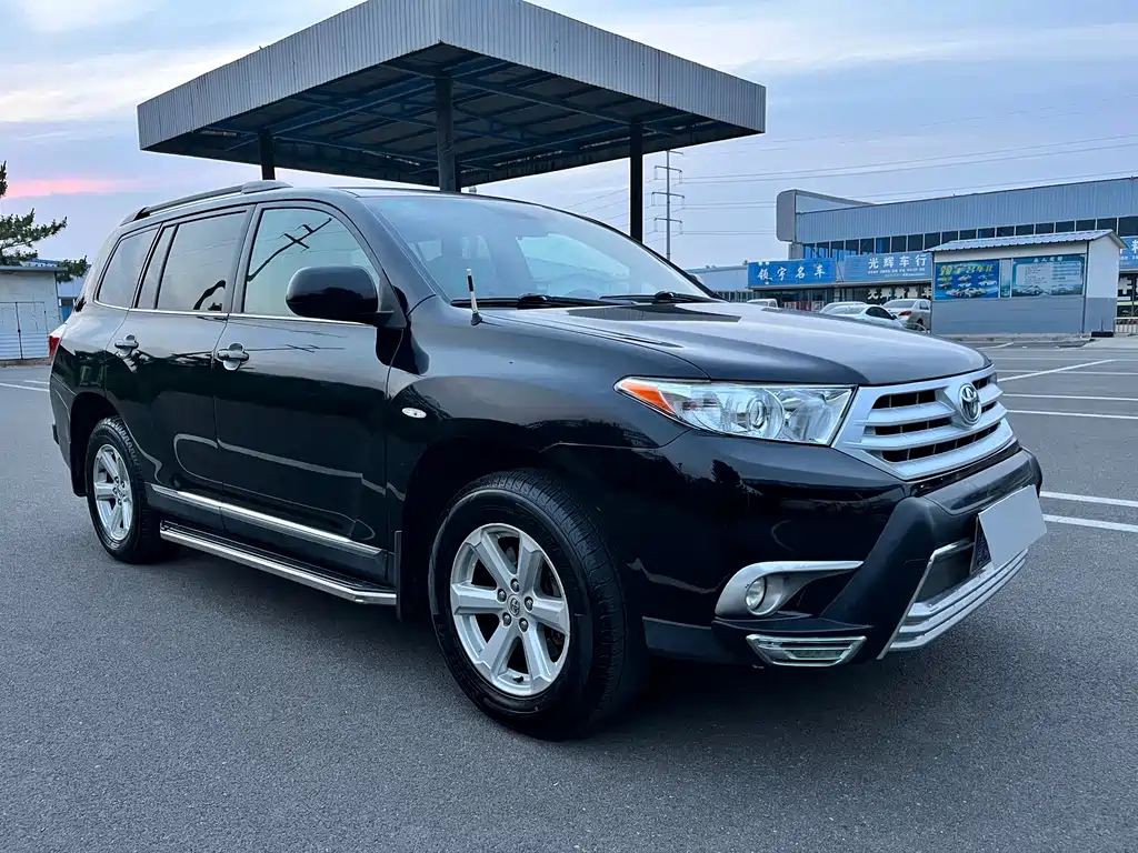 Highlander 2.7 L 2 WD 5-seat Elite