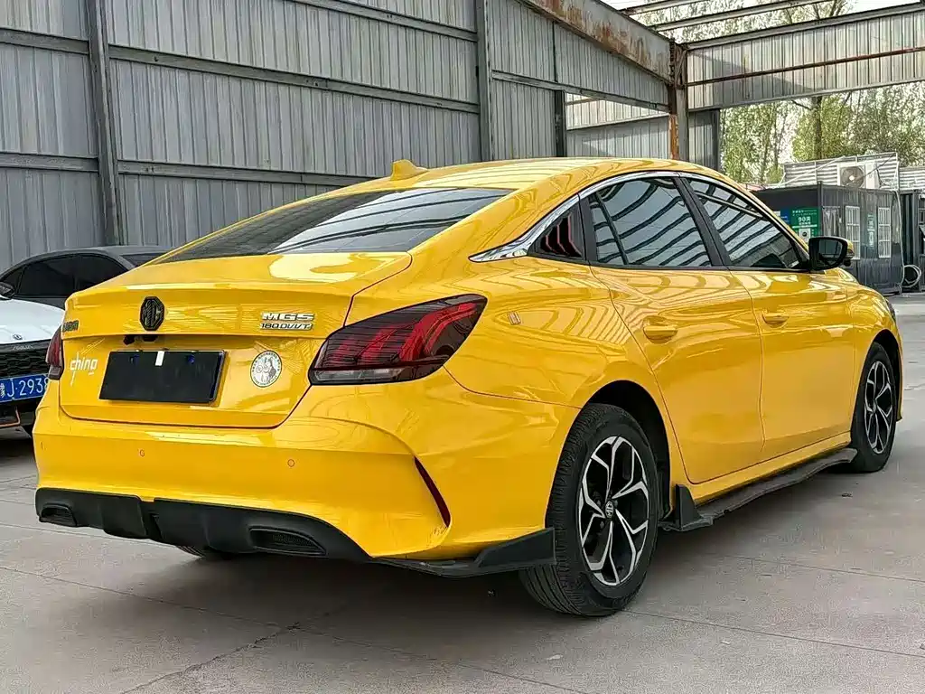 MG5 180 DVVT CVT Youth Style