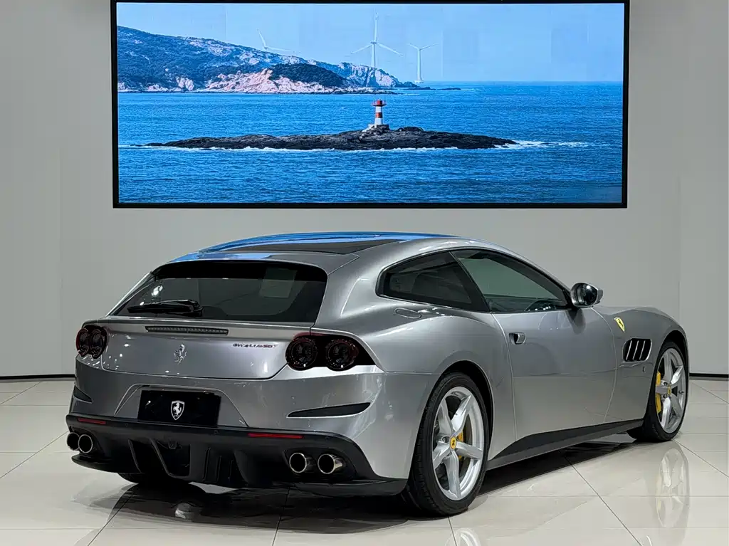 GTC4 Lusso 3.9 T V8