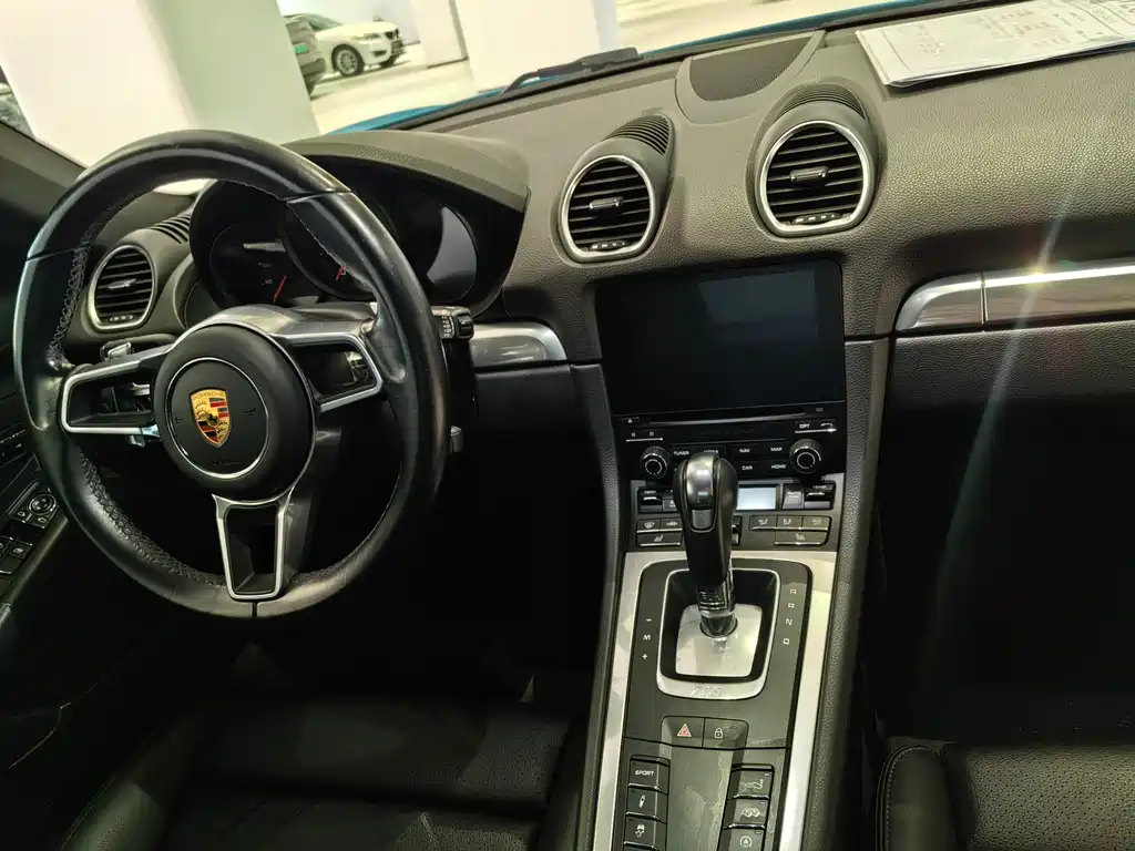 Porsche 718 Cayman 2.0 T