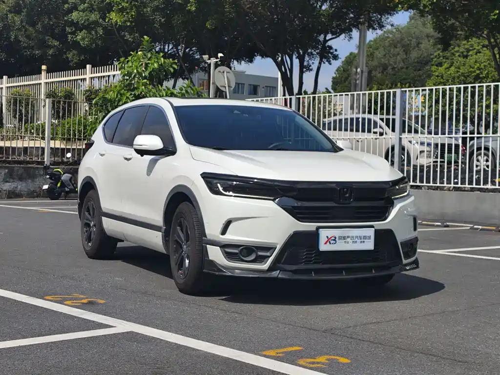 Breeze 240 TURBO CVT 2 WD Luxury