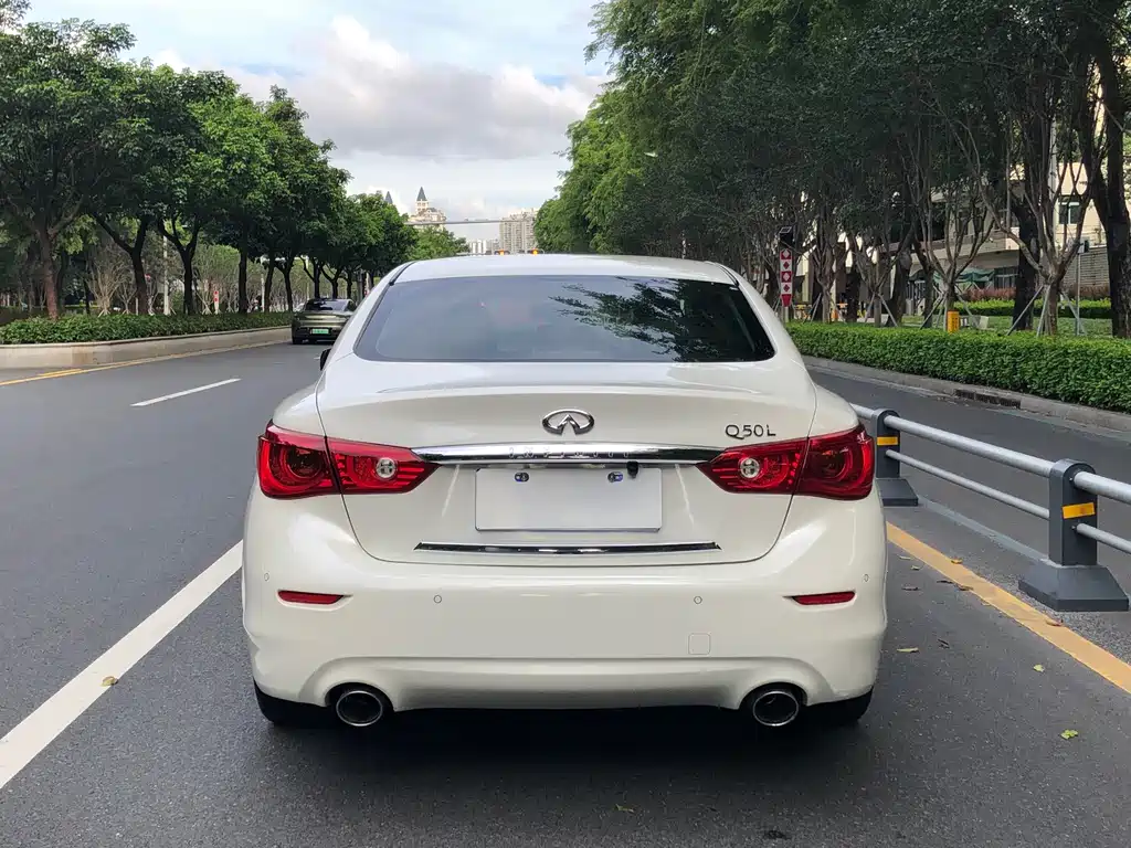 Infiniti Q50 L 2.0 T Joy