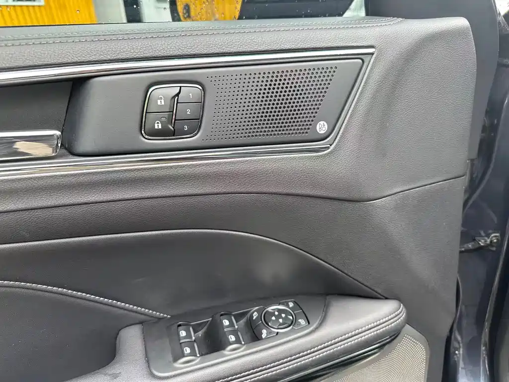 Taurus EcoBoost 245 Premium