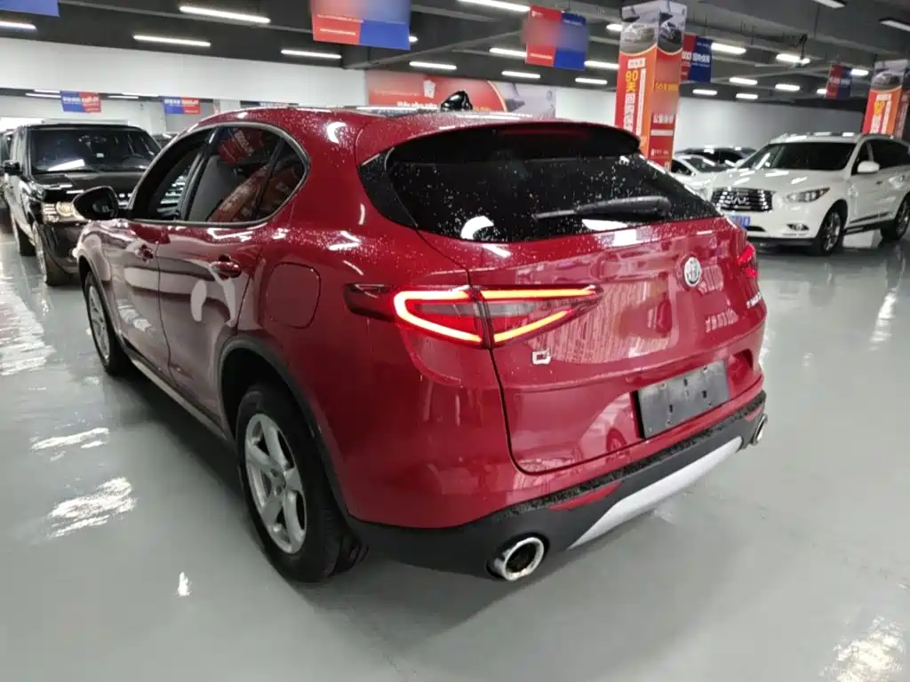 Stelvio 2.0 T 200 HP Elite