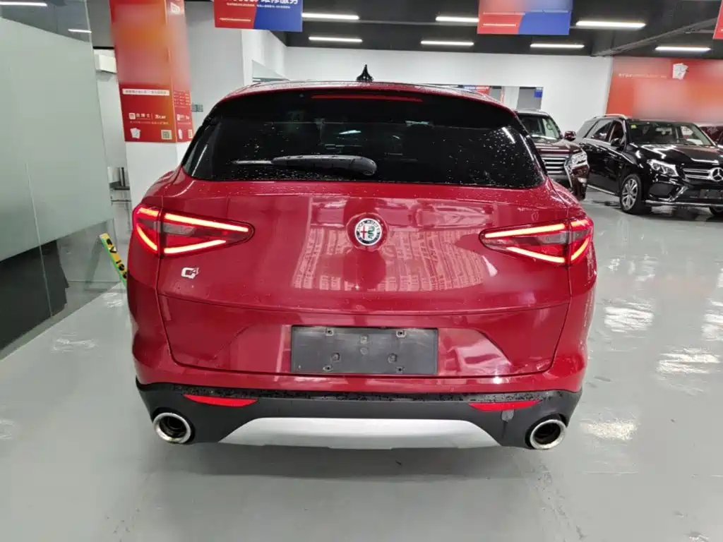 Stelvio 2.0 T 200 HP Elite
