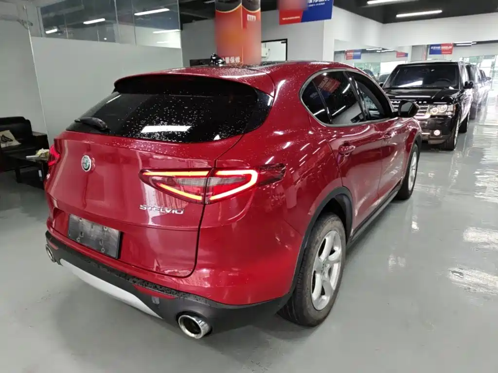 Stelvio 2.0 T 200 HP Elite