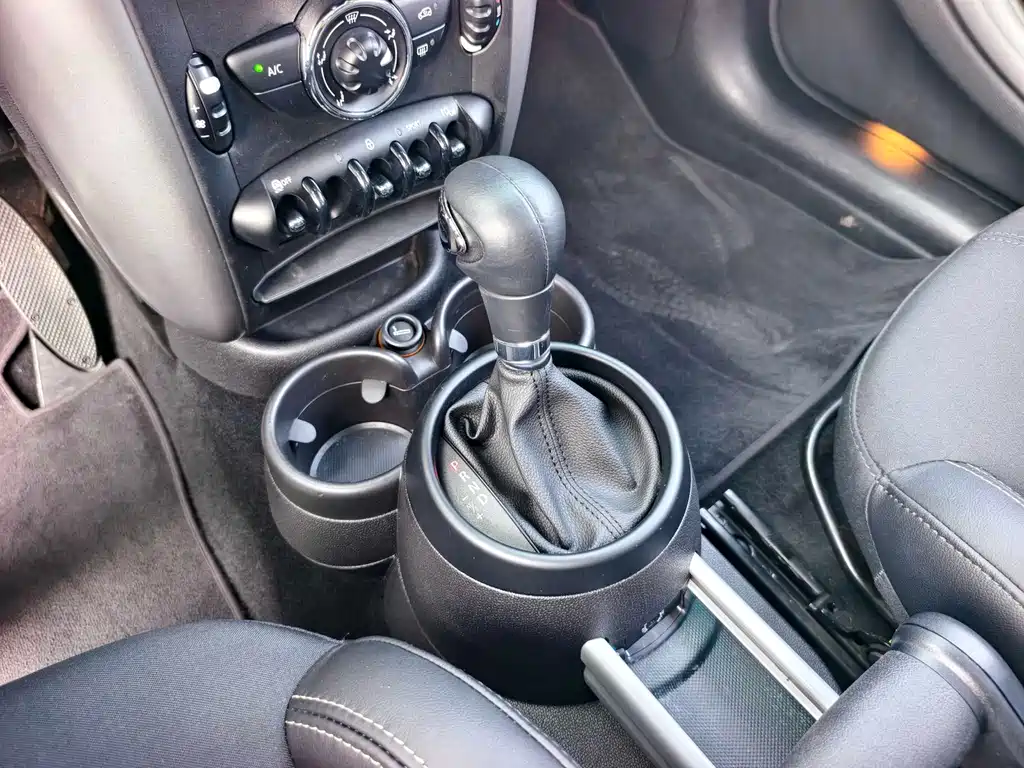 MINI COUNTRYMAN 1.6 T COOPER ALL4 Fun