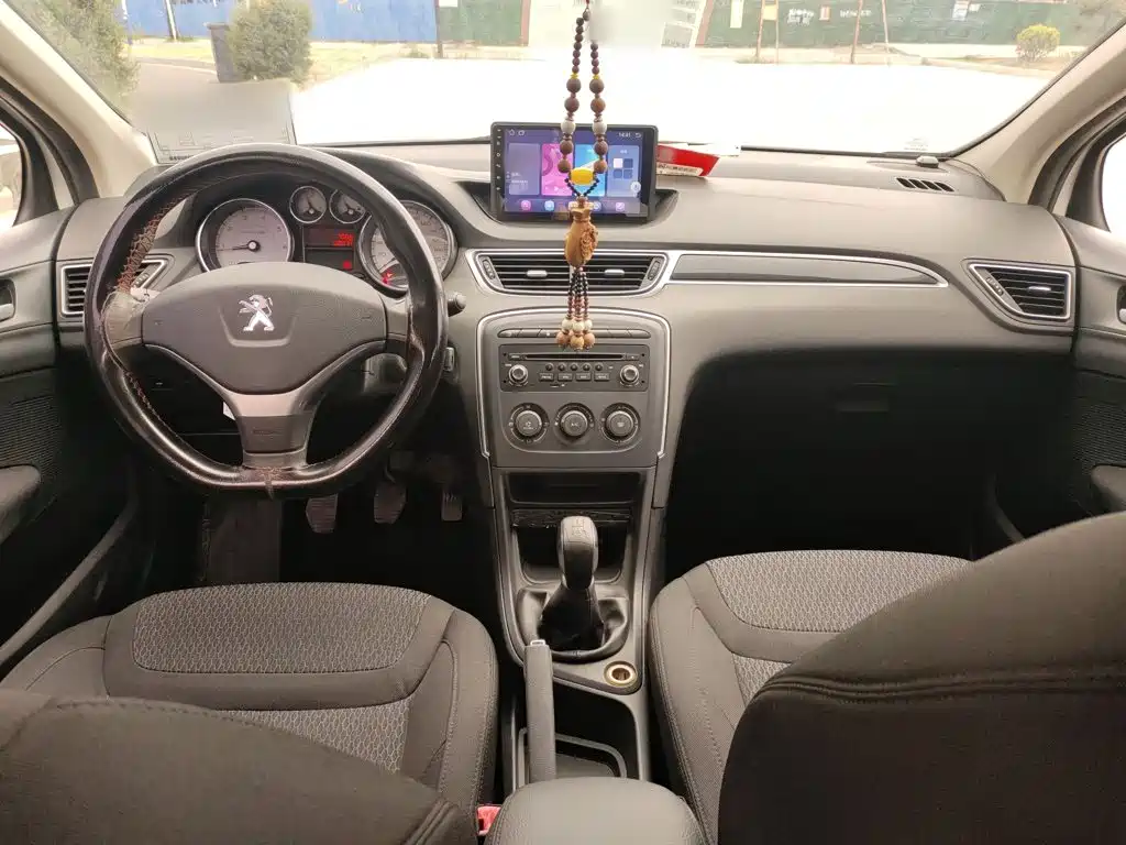 Peugeot 308 Pleasure Classic 1.6 L Manual Superior Style