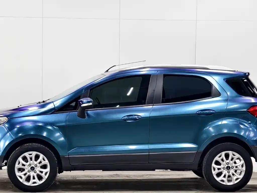 EcoSport 1.5 L Manual Distinguished