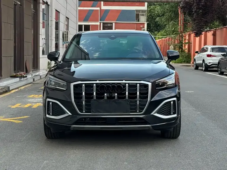Audi Q2 L 35 TFSI Progressive Elegant