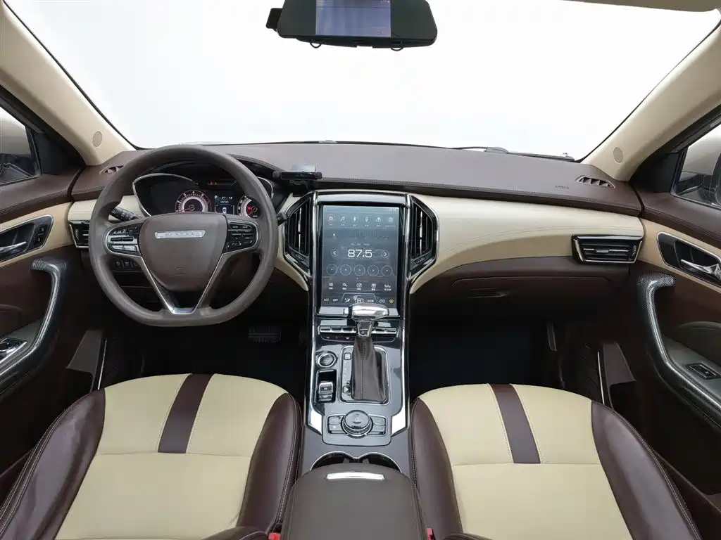 Leopaard CS9 1.5 L CVT Comfort