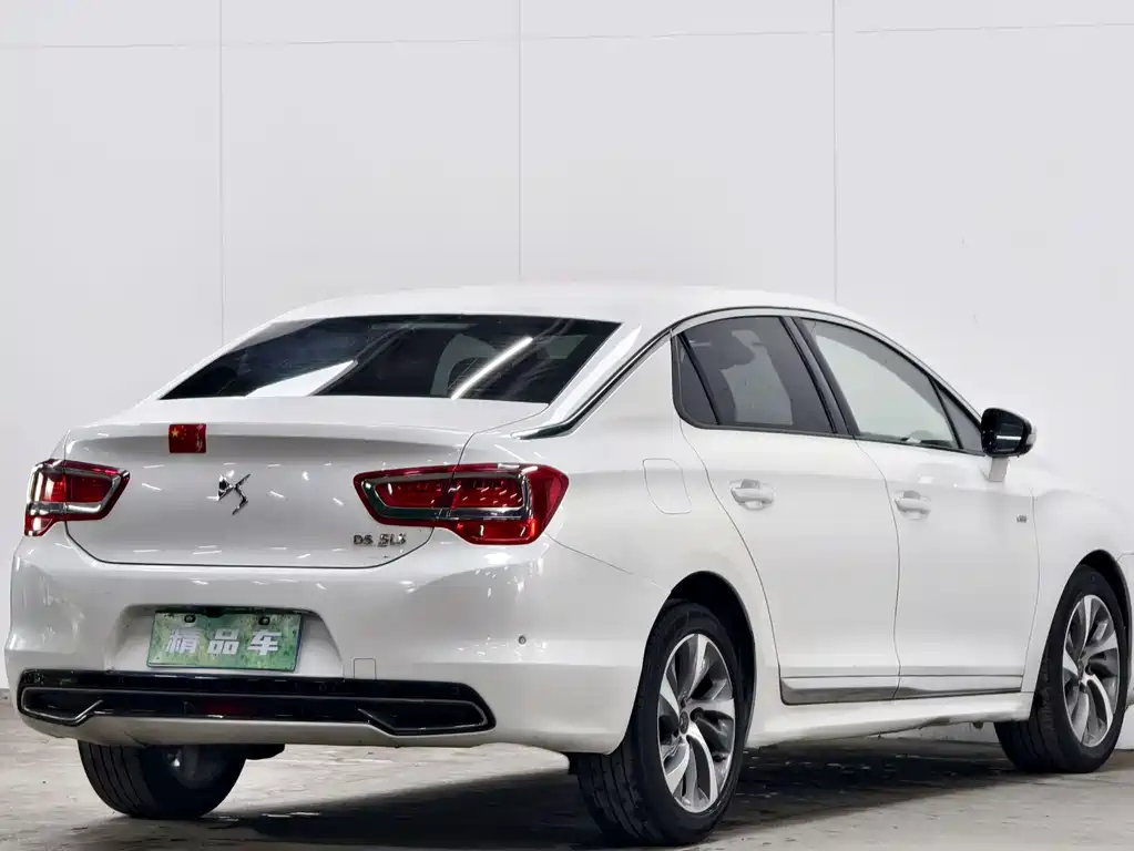 DS 5 LS DS 5 LS 2015款 1.6 T 豪华版THP160