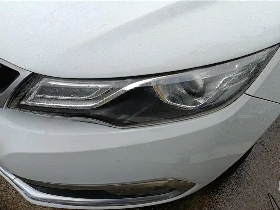 Emgrand GL 1.3 T DCT Elite