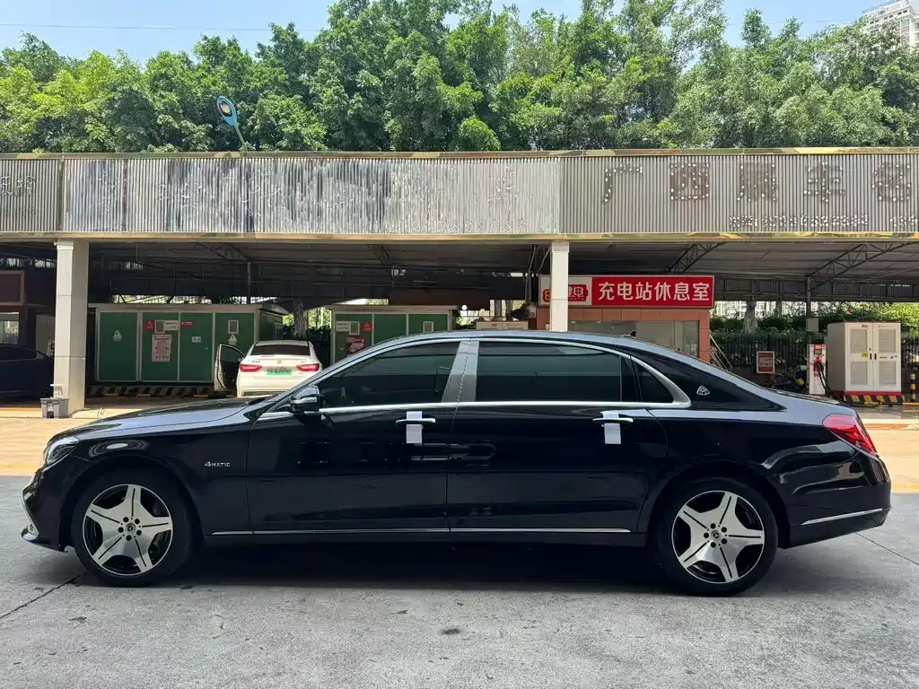 Maybach S-Class S 400 4 MATIC