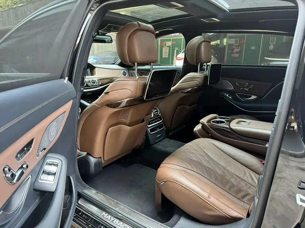 Maybach S-Class S 400 4 MATIC