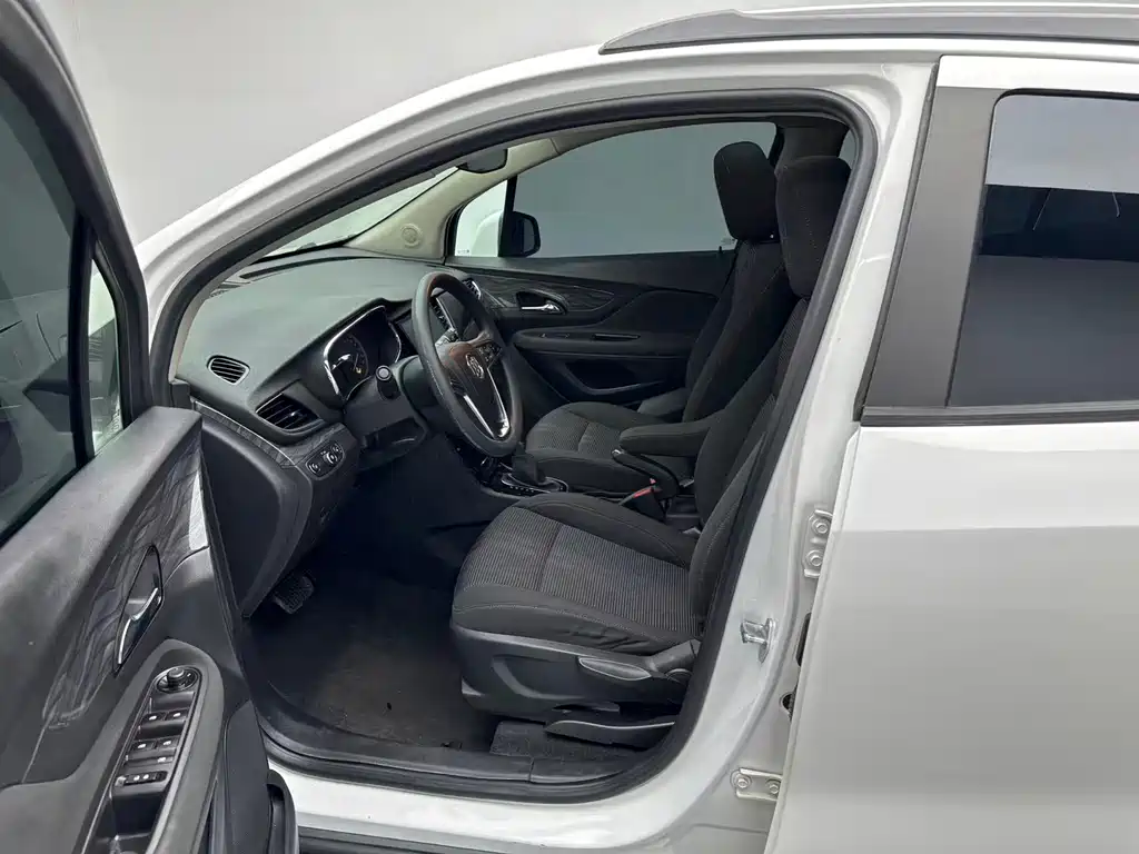 Encore 18 T Auto 2 WD Urban Leading