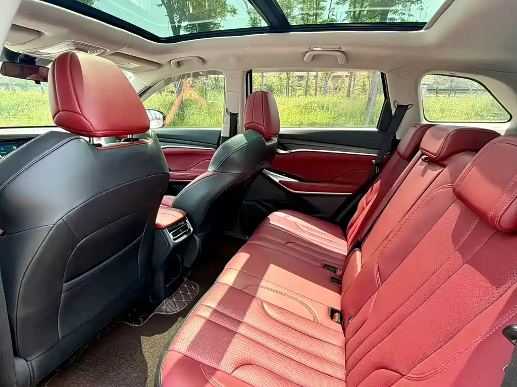 Changan CS75 PLUS 1.5 T Auto Luxury